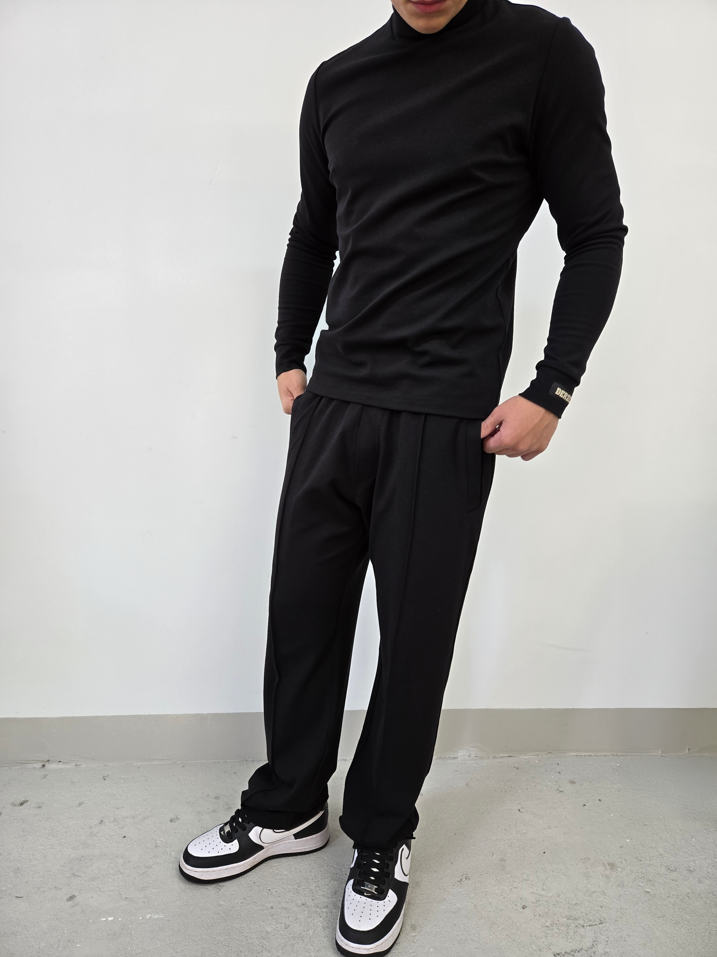 Straight fit jogger black