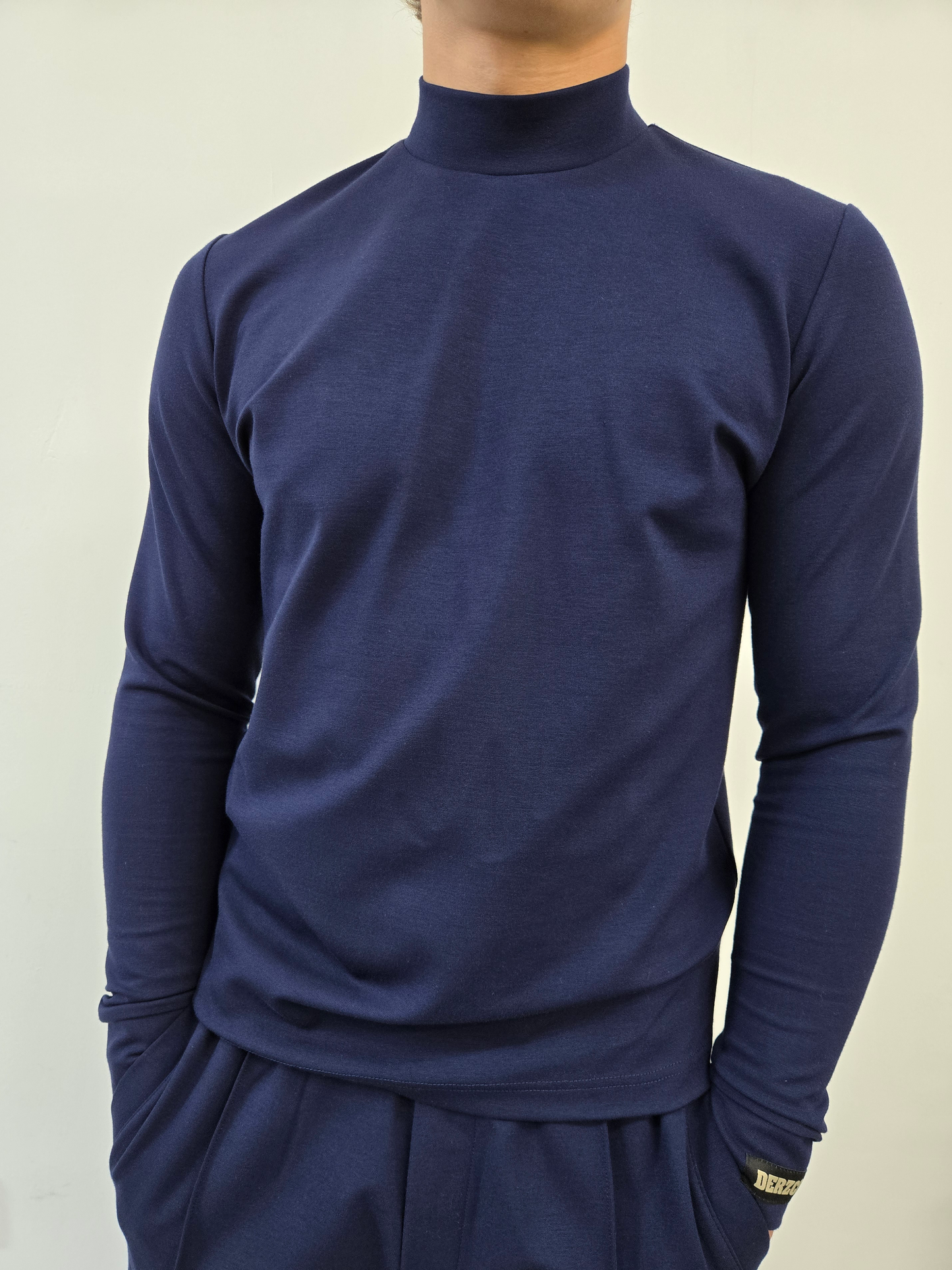 Turtleneck top navy